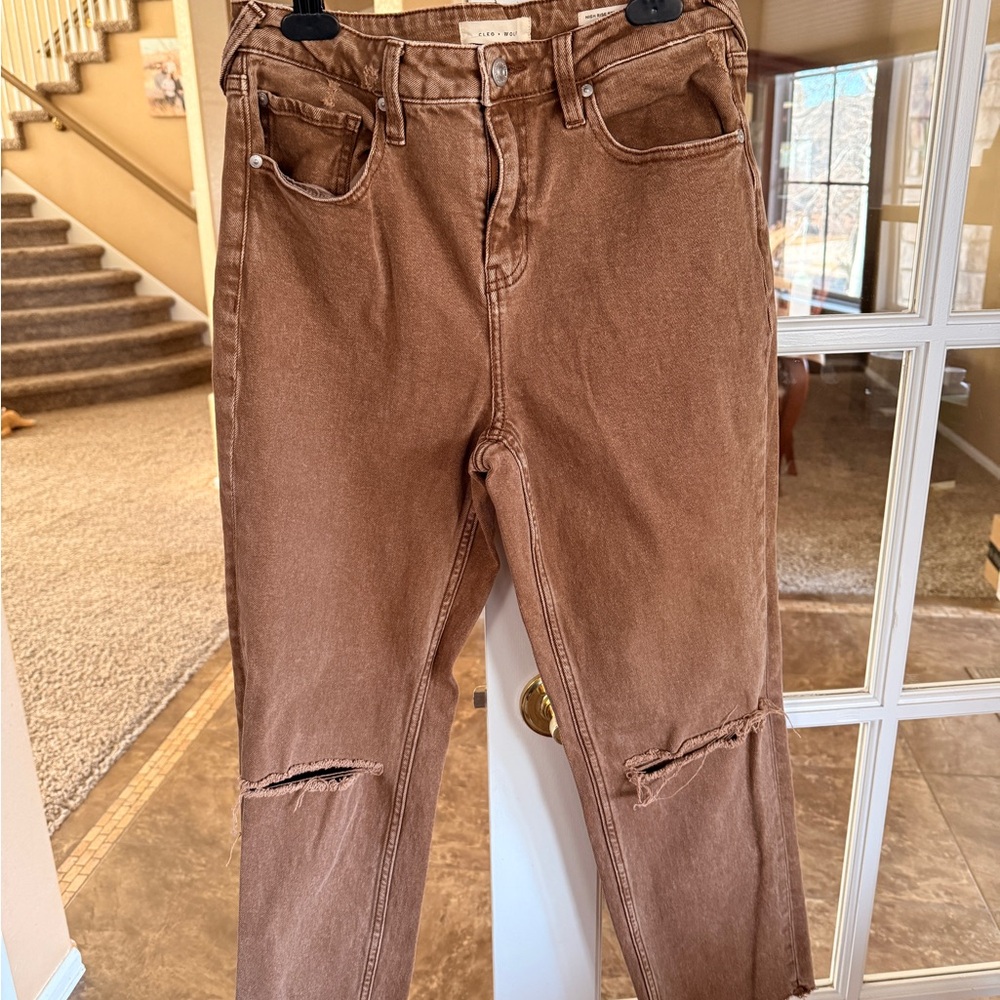 Cleo & Wolf Straight Leg Crop Jeans - coffee color. Size 28.